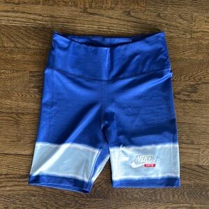 NWOT Nike Blue and White Biker Shorts